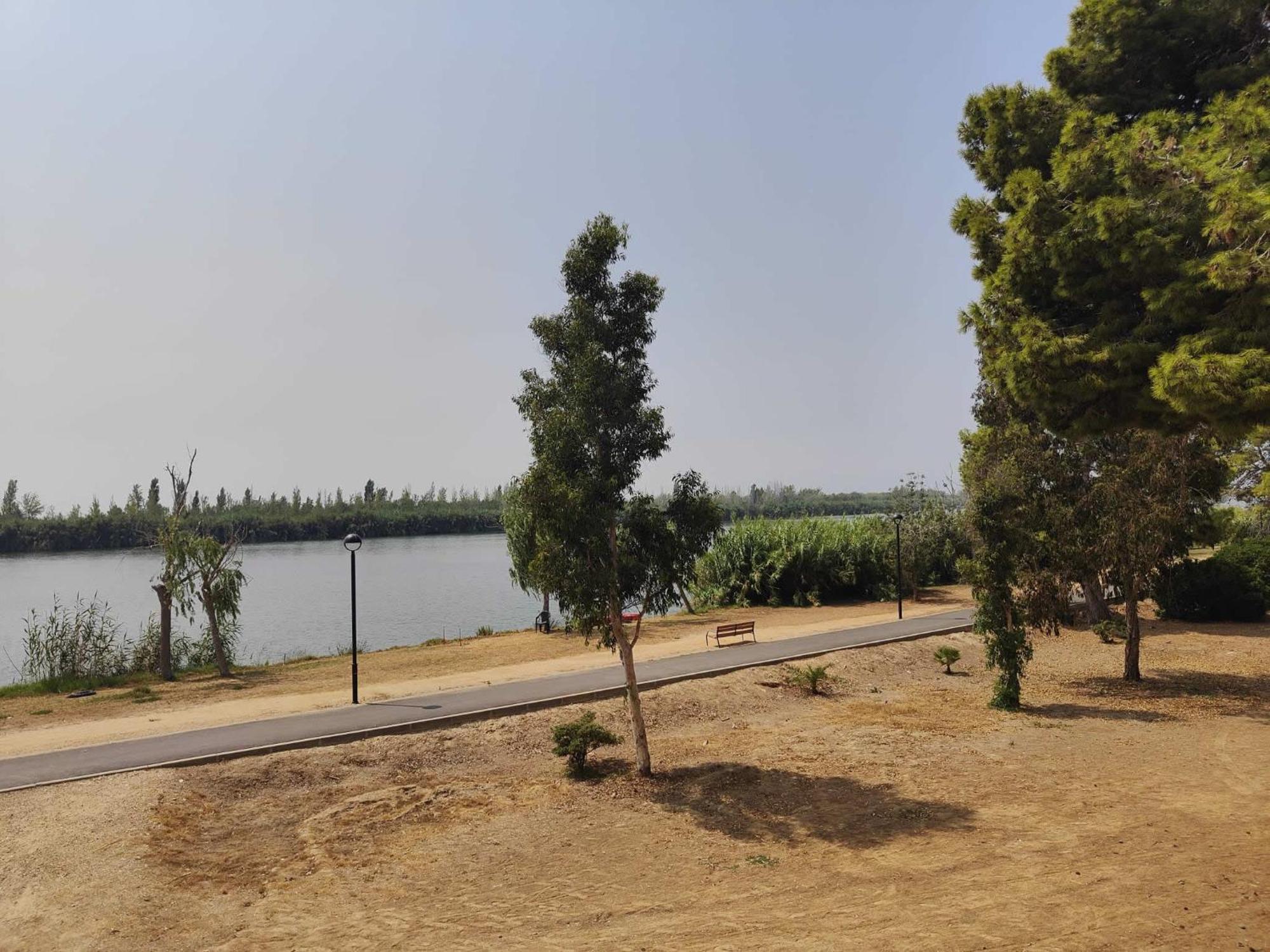 Faro Del Delta Lägenhet Deltebre Exteriör bild